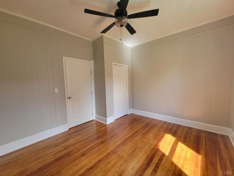 Tiny photo for 408 S Franklin Boulevard, Gretna, VA 24557 (MLS # 365609)