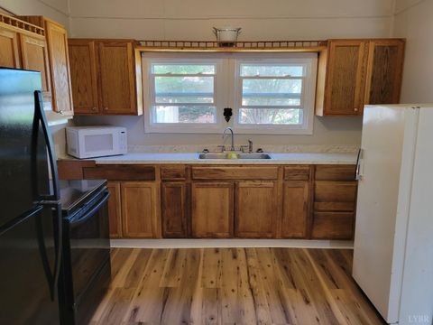 Tiny photo for 408 S Franklin Boulevard, Gretna, VA 24557 (MLS # 365609)