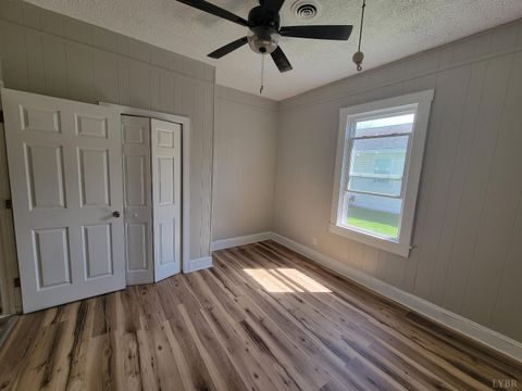 Tiny photo for 408 S Franklin Boulevard, Gretna, VA 24557 (MLS # 365609)