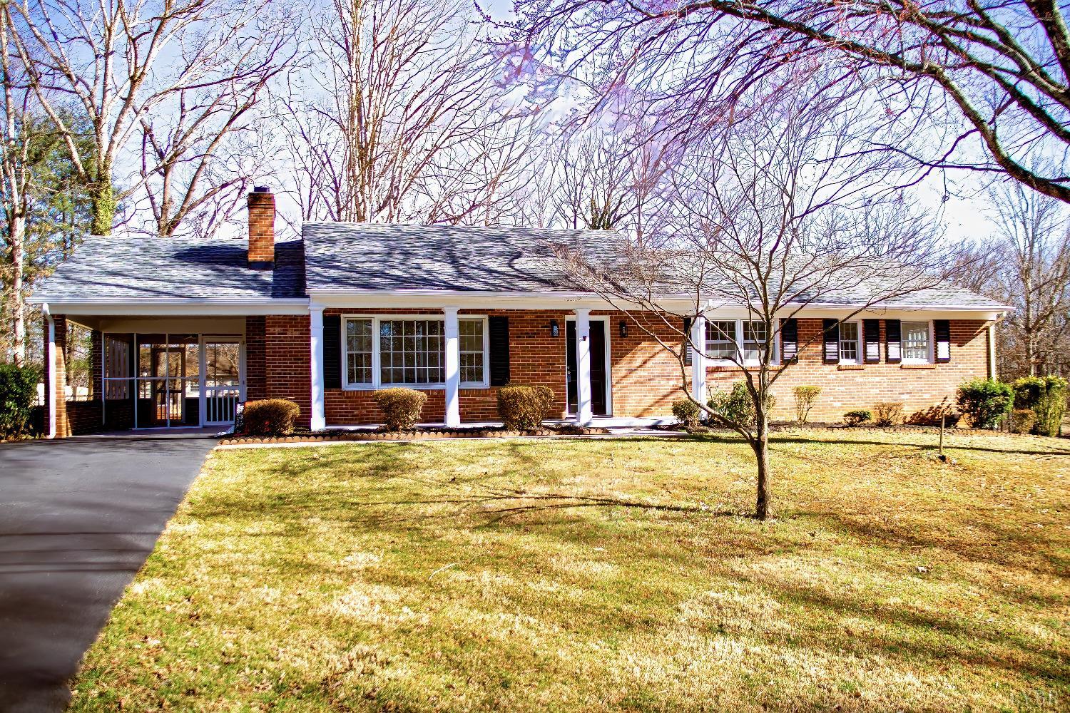 282 Kenwood Drive, Lynchburg, Virginia image 1