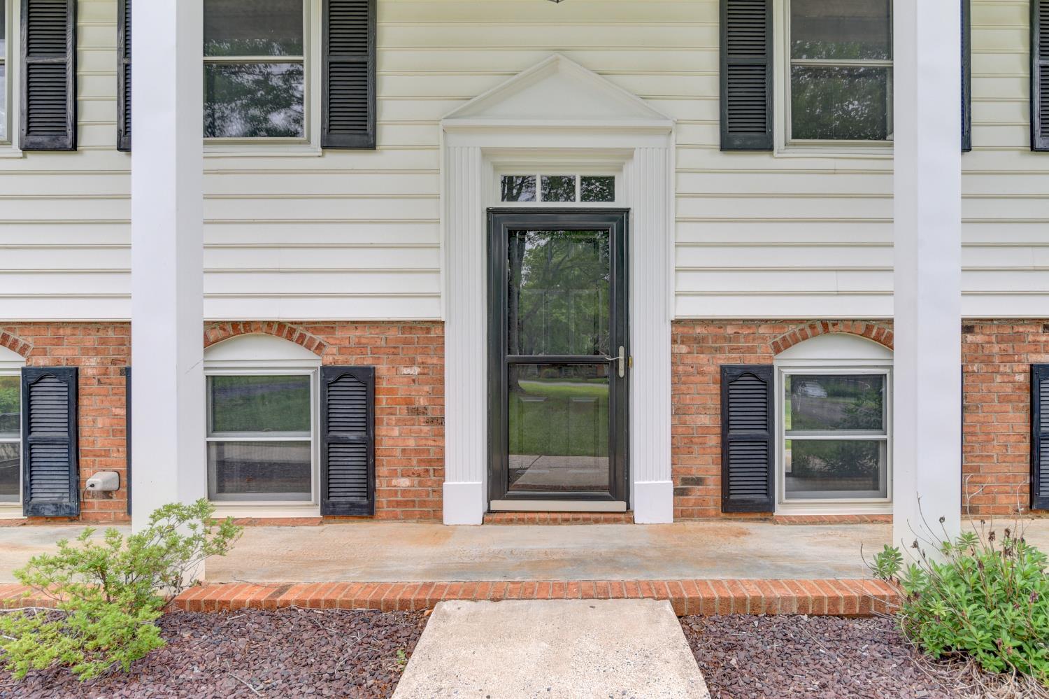 114 Grimes Drive, Madison Heights, Virginia image 2