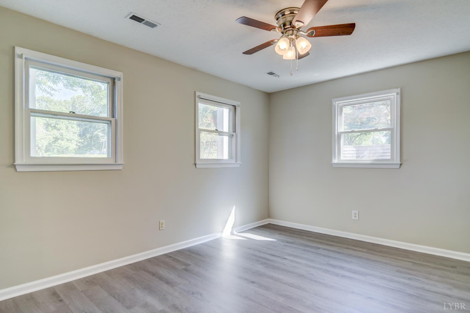 114 Grimes Drive, Madison Heights, Virginia image 18