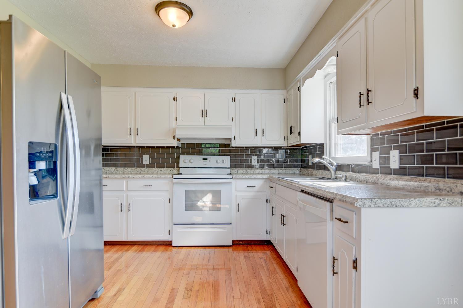 114 Grimes Drive, Madison Heights, Virginia image 10