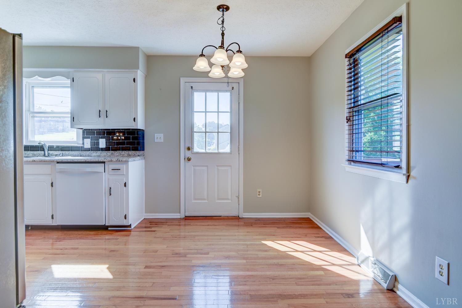 114 Grimes Drive, Madison Heights, Virginia image 8