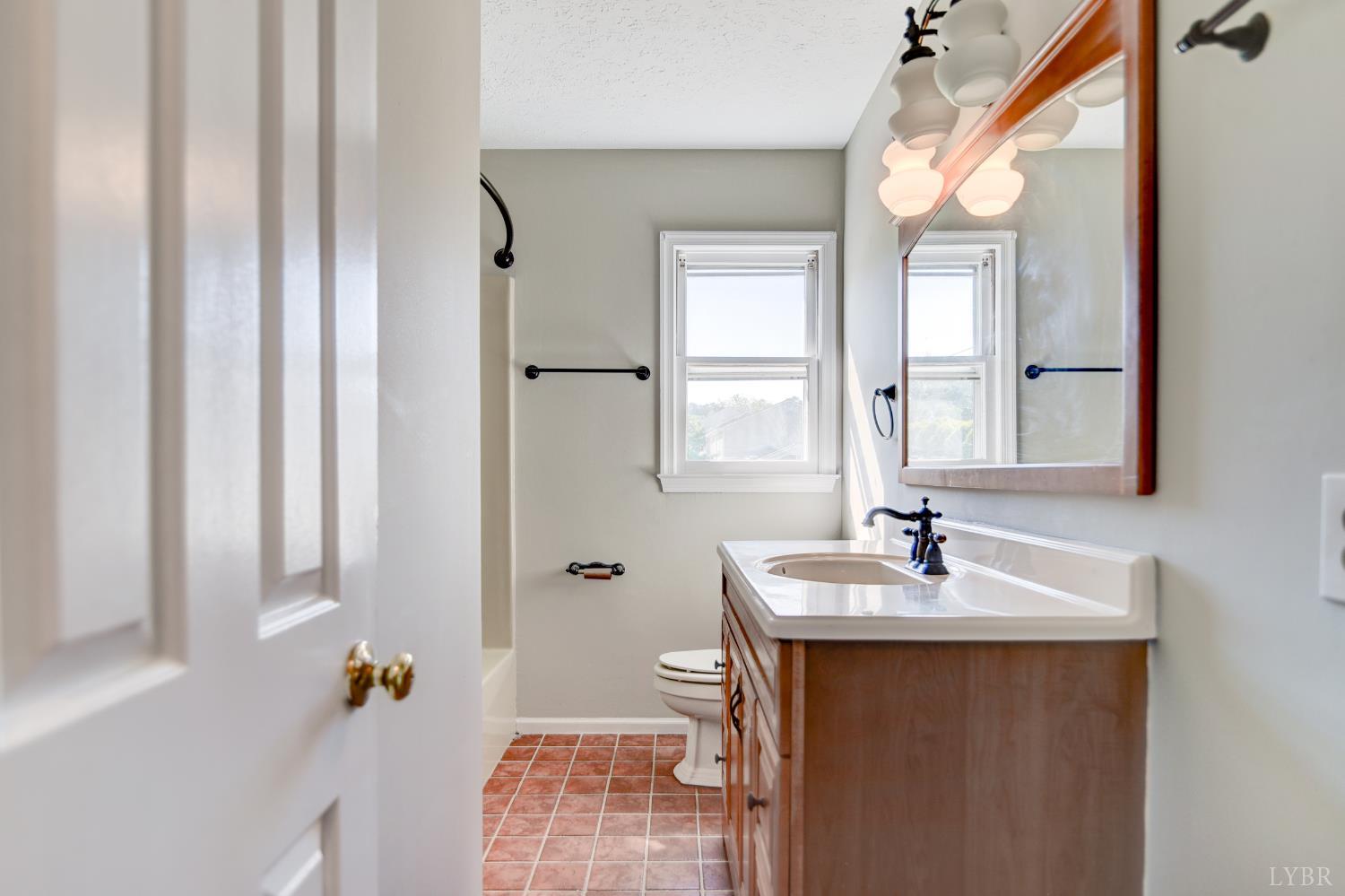 114 Grimes Drive, Madison Heights, Virginia image 17