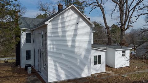 Tiny photo for 307 Cook Avenue, Brookneal, VA 24528 (MLS # 364701)