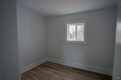 Tiny photo for 307 Cook Avenue, Brookneal, VA 24528 (MLS # 364701)