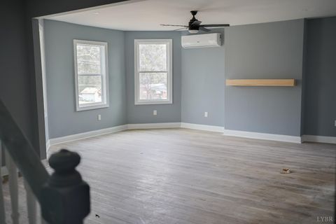 Tiny photo for 307 Cook Avenue, Brookneal, VA 24528 (MLS # 364701)