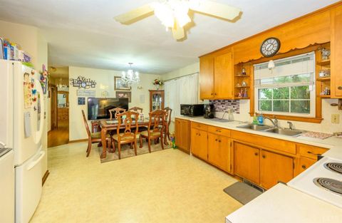 Tiny photo for 119 W Spencer Road, Hurt, VA 24563 (MLS # 364943)