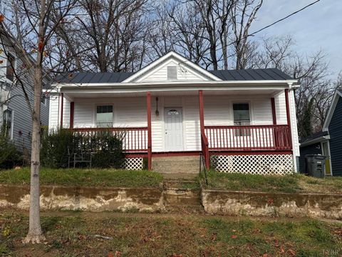 Photo of 852 Brook Street, Lynchburg, VA 24501 (MLS # 363354)