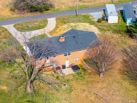 Tiny photo for 309 Wyndale Drive, Lynchburg, VA 24501 (MLS # 365389)