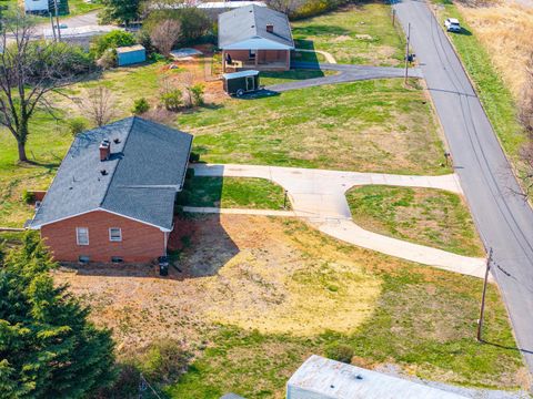 Tiny photo for 309 Wyndale Drive, Lynchburg, VA 24501 (MLS # 365389)