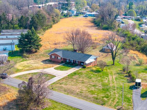 Tiny photo for 309 Wyndale Drive, Lynchburg, VA 24501 (MLS # 365389)