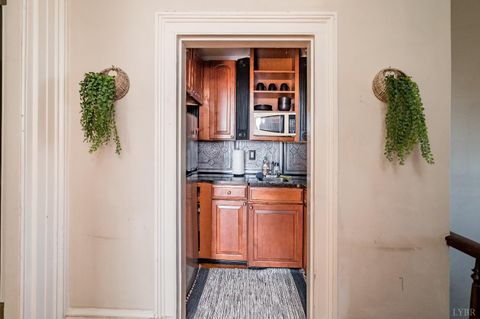 Tiny photo for 802 Court Street, Lynchburg, VA 24504 (MLS # 363010)