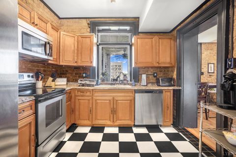 Tiny photo for 802 Court Street, Lynchburg, VA 24504 (MLS # 363010)