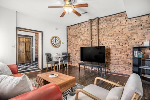 Tiny photo for 802 Court Street, Lynchburg, VA 24504 (MLS # 363010)