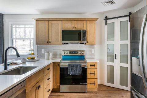 Tiny photo for 106 Howard Drive, Lynchburg, VA 24503 (MLS # 365370)