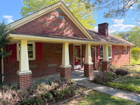 Photo of 144 Church Lane, Evington, VA 24550 (MLS # 365946)