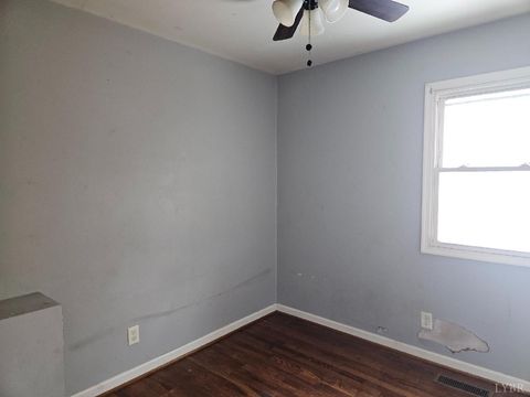 Tiny photo for 1130 Tryee Street, Lynchburg, VA 24504 (MLS # 364208)