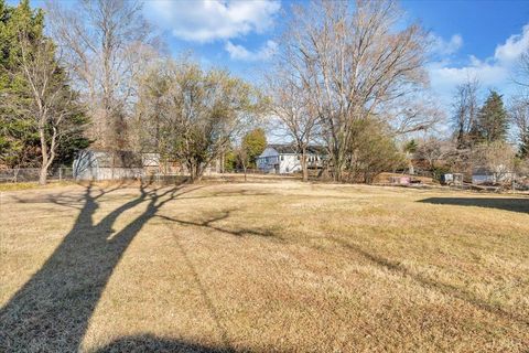 Tiny photo for 4408 MONTGOMERY ROAD Rd, Lynchburg, VA 24503 (MLS # 363931)