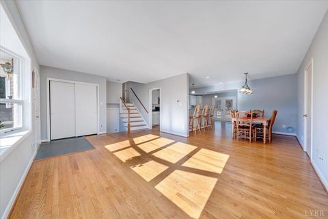 Tiny photo for 4408 MONTGOMERY ROAD Rd, Lynchburg, VA 24503 (MLS # 363931)