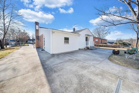 Tiny photo for 4408 MONTGOMERY ROAD Rd, Lynchburg, VA 24503 (MLS # 363931)