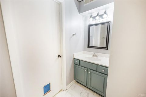 Tiny photo for 106 Constitution Way, Forest, VA 24551 (MLS # 362132)