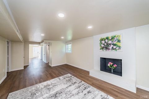 Tiny photo for 101 Watkins Place Pl, Lynchburg, VA 24502 (MLS # 365161)