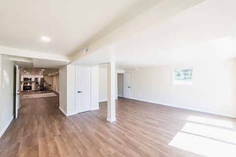 Tiny photo for 101 Watkins Place Pl, Lynchburg, VA 24502 (MLS # 365161)