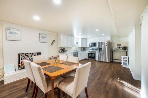 Tiny photo for 101 Watkins Place Pl, Lynchburg, VA 24502 (MLS # 365161)