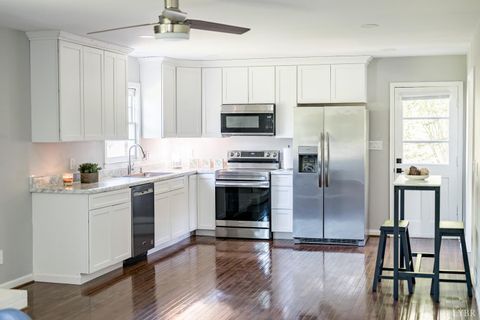 Tiny photo for 101 Watkins Place Pl, Lynchburg, VA 24502 (MLS # 365161)