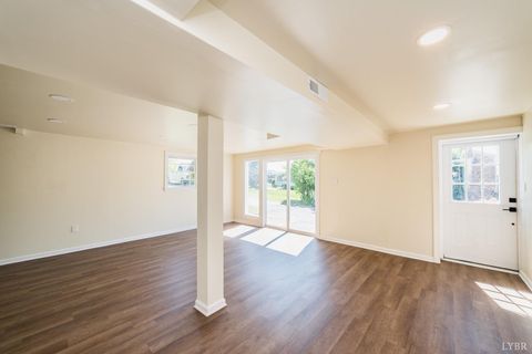 Tiny photo for 101 Watkins Place Pl, Lynchburg, VA 24502 (MLS # 365161)