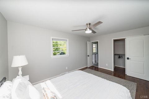 Tiny photo for 101 Watkins Place Pl, Lynchburg, VA 24502 (MLS # 365161)