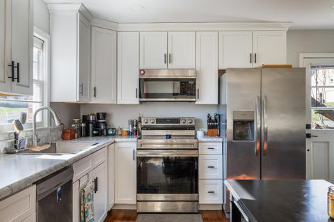 Tiny photo for 101 Watkins Place Pl, Lynchburg, VA 24502 (MLS # 365161)