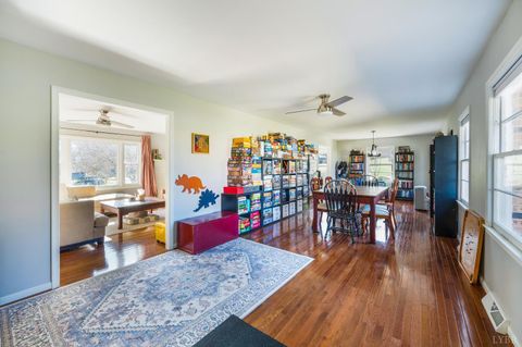 Tiny photo for 101 Watkins Place Pl, Lynchburg, VA 24502 (MLS # 365161)