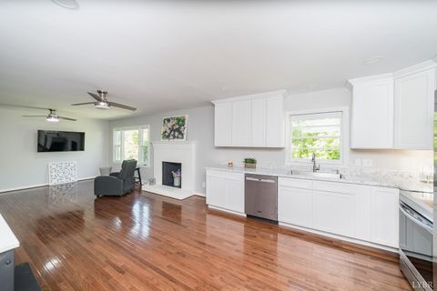 Tiny photo for 101 Watkins Place Pl, Lynchburg, VA 24502 (MLS # 365161)