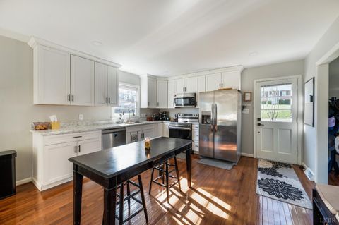 Tiny photo for 101 Watkins Place Pl, Lynchburg, VA 24502 (MLS # 365161)