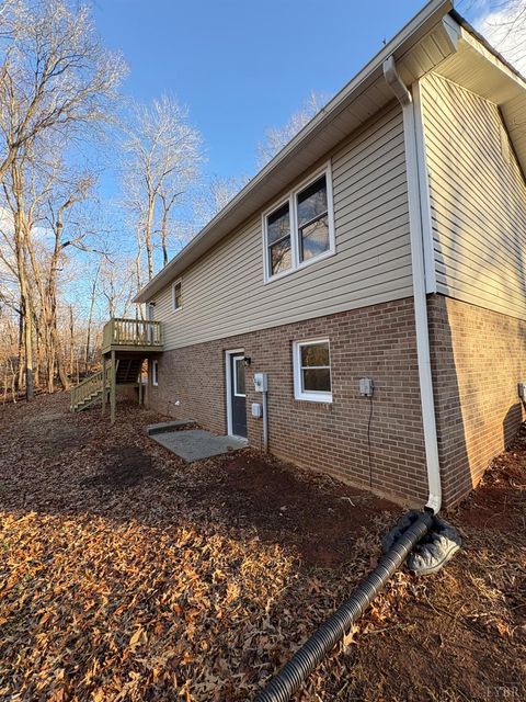 Tiny photo for 272 Ridgeview Lane, Madison Heights, VA 24572 (MLS # 363406)
