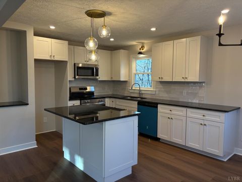 Tiny photo for 272 Ridgeview Lane, Madison Heights, VA 24572 (MLS # 363406)