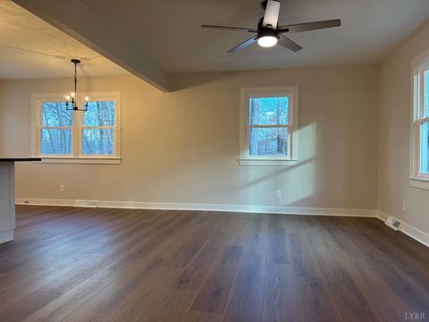Tiny photo for 272 Ridgeview Lane, Madison Heights, VA 24572 (MLS # 363406)