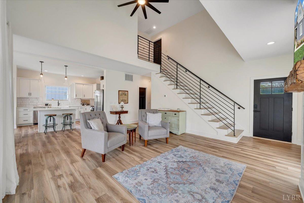 111 Retreat Lane, Huddleston, Virginia image 3