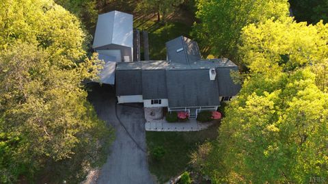 Tiny photo for 95 Indian Point Dr Dr, Hardy, VA 24101 (MLS # 365909)