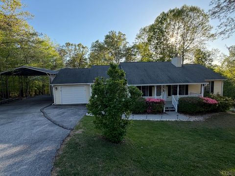 Tiny photo for 95 Indian Point Dr Dr, Hardy, VA 24101 (MLS # 365909)