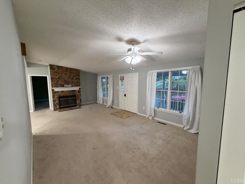 Tiny photo for 95 Indian Point Dr Dr, Hardy, VA 24101 (MLS # 365909)