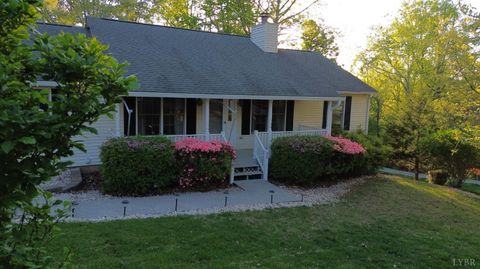 Tiny photo for 95 Indian Point Dr Dr, Hardy, VA 24101 (MLS # 365909)