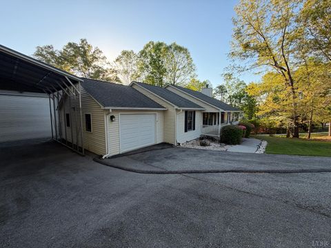 Tiny photo for 95 Indian Point Dr Dr, Hardy, VA 24101 (MLS # 365909)