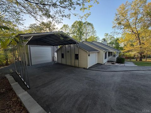 Tiny photo for 95 Indian Point Dr Dr, Hardy, VA 24101 (MLS # 365909)