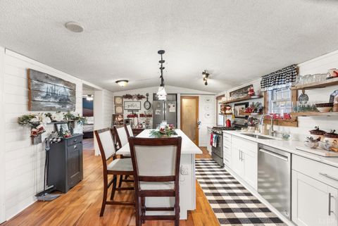 Tiny photo for 307 Brook Lane, Concord, VA 24538 (MLS # 364863)