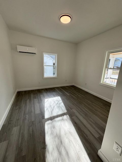 Tiny photo for 411 Newberne Street, Lynchburg, VA 24501 (MLS # 364617)