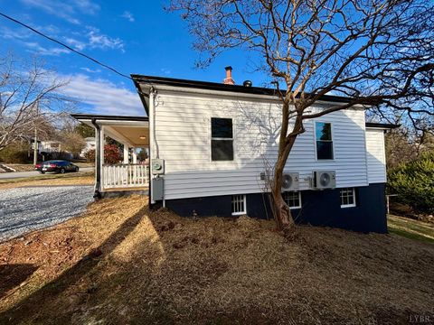 Tiny photo for 411 Newberne Street, Lynchburg, VA 24501 (MLS # 364617)